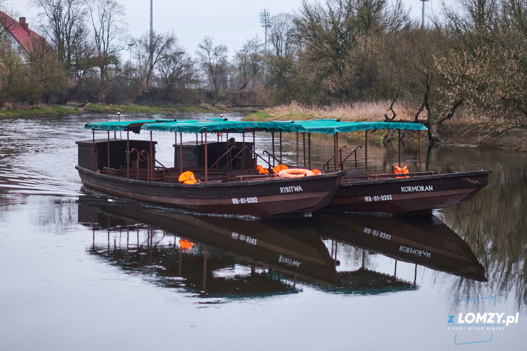 Po 4 dniach żeglugi dobiły do portu! Rybitwa i Kormoran będą pływać po Narwi [FOTO]