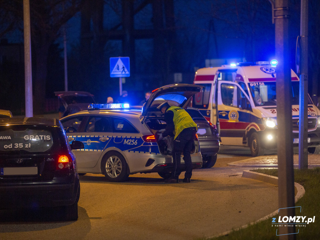Jedna osoba trafiła do szpitala po zderzeniu przy ZUS [FOTO]