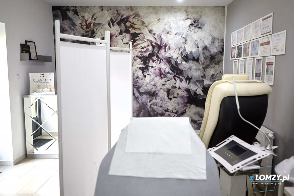 Salony kosmetycze i fryzjerskie w Łomży wracają do pracy! [VIDEO 4K i FOTO]