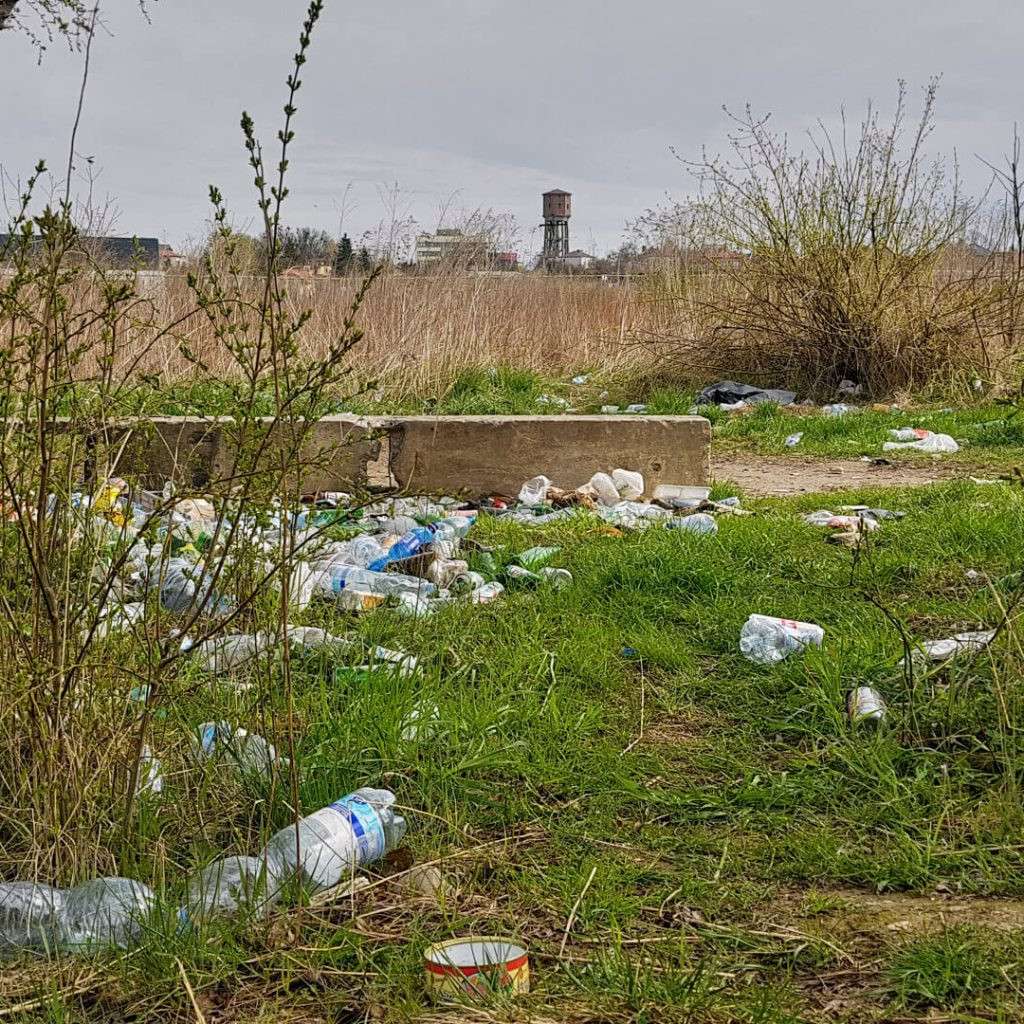 Wysypisko z widokiem na wierzę ciśnień! Tak dbamy o Łomżę?