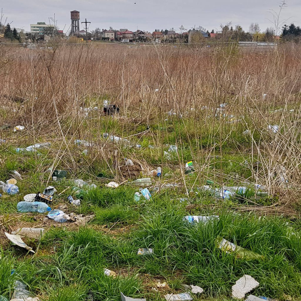 Wysypisko z widokiem na wierzę ciśnień! Tak dbamy o Łomżę?