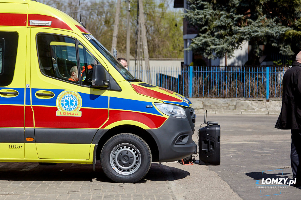 Nowy ambulans trafił do Stacji Pogotowia Ratunkowego w Łomży [FOTO]