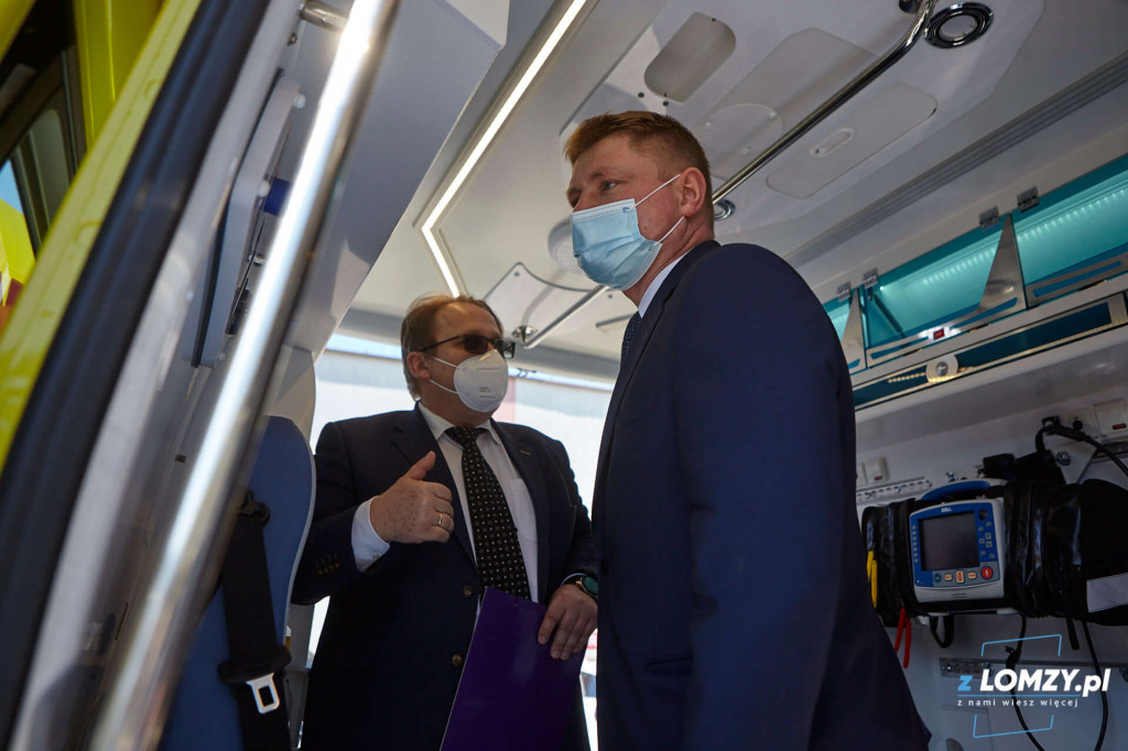 Nowy ambulans trafił do Stacji Pogotowia Ratunkowego w Łomży [FOTO]