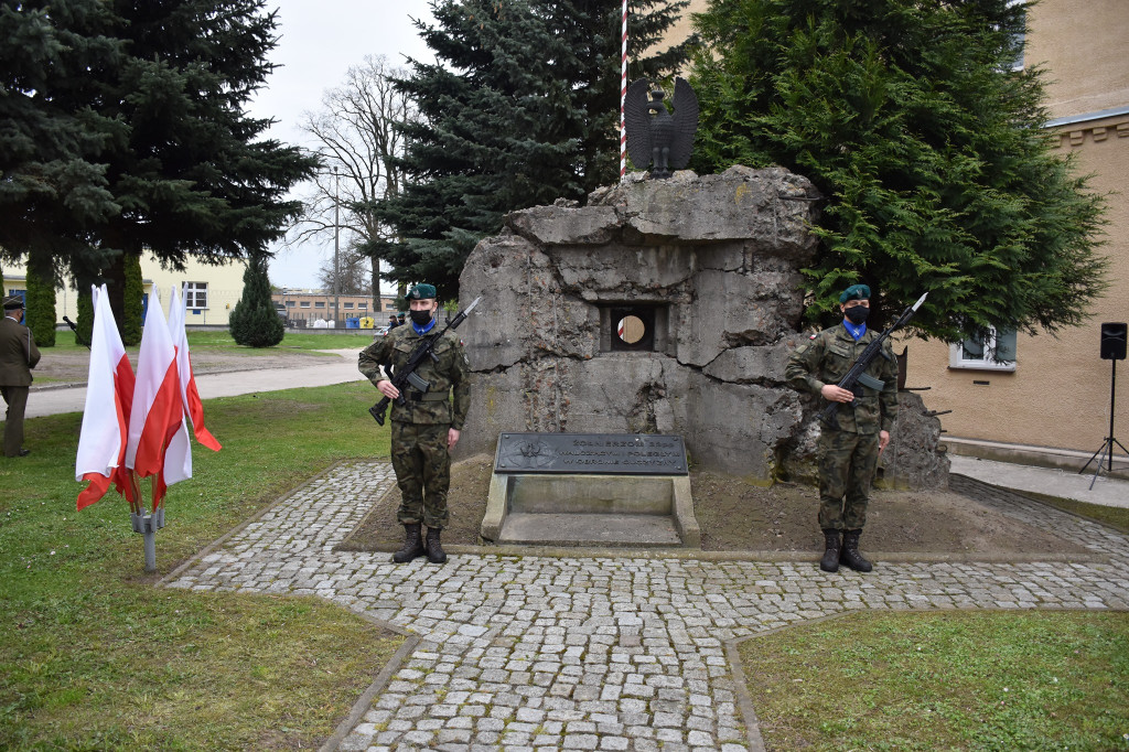 Dzień Flagi Rzeczypospolitej Polskiej w Łomży [FOTO]