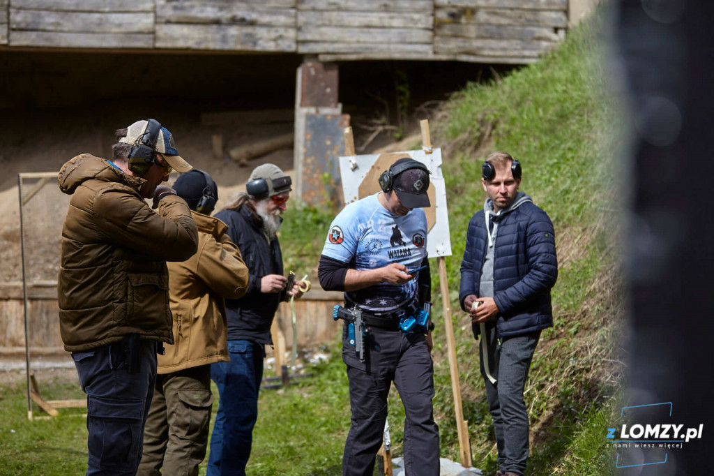 Widowiskowe strzelanie dynamiczne na strzelnicy w Piątnicy [VIDEO i FOTO]