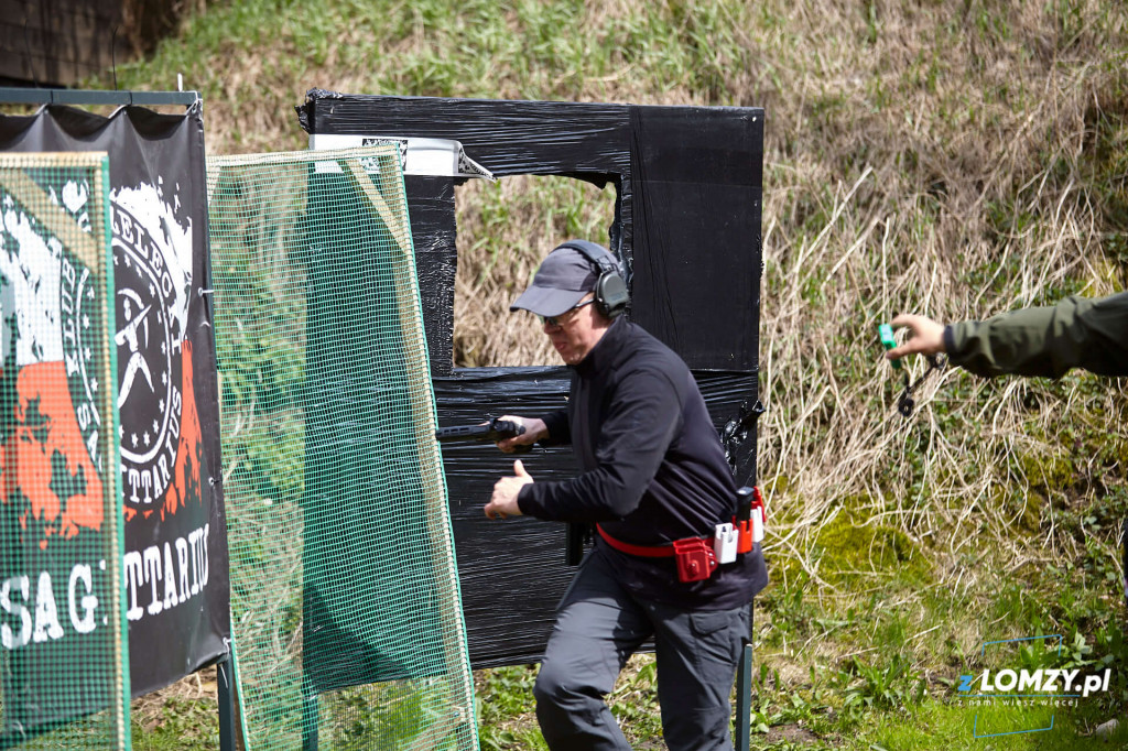 Widowiskowe strzelanie dynamiczne na strzelnicy w Piątnicy [VIDEO i FOTO]