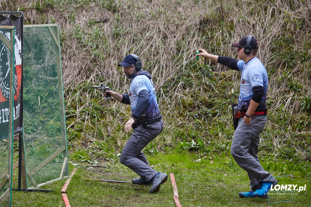Widowiskowe strzelanie dynamiczne na strzelnicy w Piątnicy [VIDEO i FOTO]