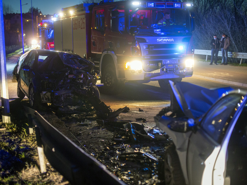 Gdy wszyscy uciekają oni zostają na miejscu! Dzisiaj dzień strażaka! [FOTO]