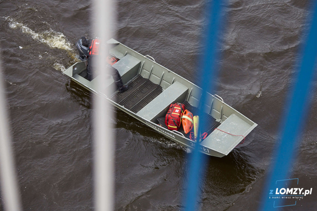 Gdy wszyscy uciekają oni zostają na miejscu! Dzisiaj dzień strażaka! [FOTO]