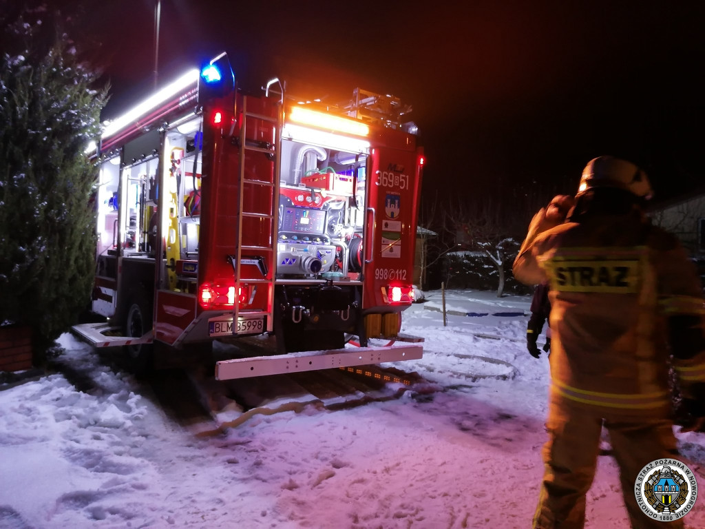 Gdy wszyscy uciekają oni zostają na miejscu! Dzisiaj dzień strażaka! [FOTO]