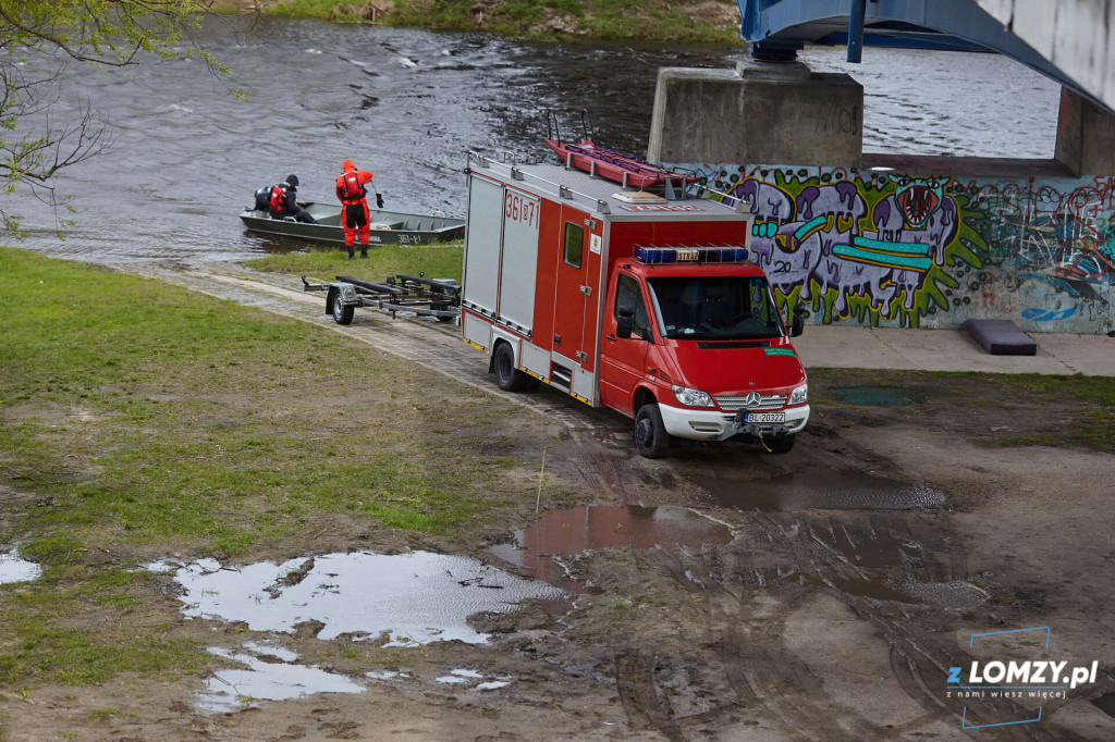 Gdy wszyscy uciekają oni zostają na miejscu! Dzisiaj dzień strażaka! [FOTO]