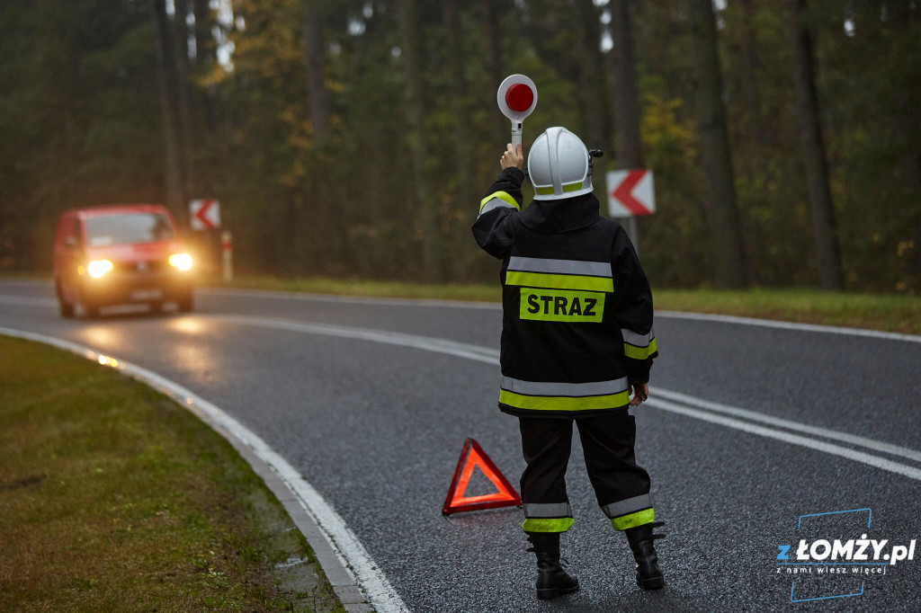 Gdy wszyscy uciekają oni zostają na miejscu! Dzisiaj dzień strażaka! [FOTO]