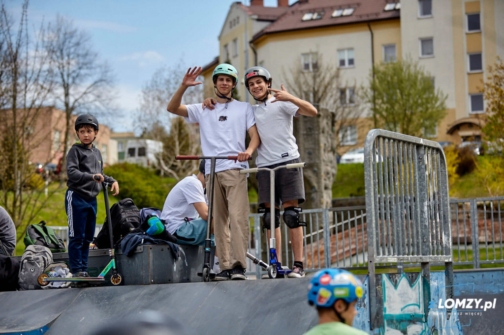 Nastolatkowie pokazali co robią ze swoimi hulajnogami!  [VIDEO i FOTO]