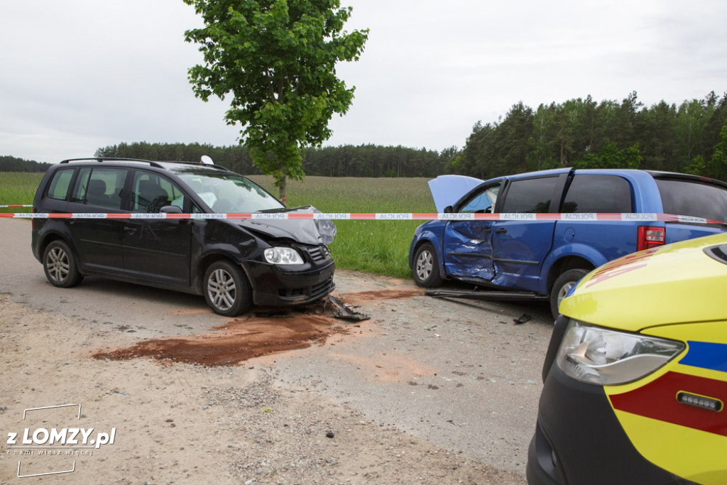 Dwoje dzieci i mężczyzna w szpitalu po wypadku w gminie Jedwabne