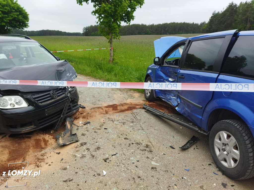 Dwoje dzieci i mężczyzna w szpitalu po wypadku w gminie Jedwabne