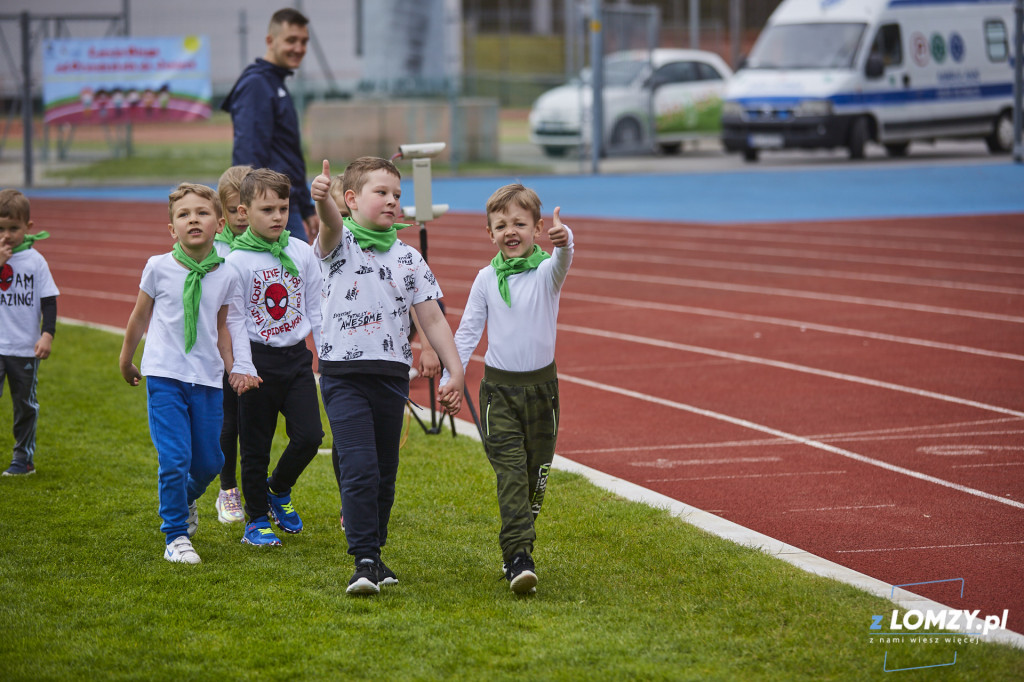 Dzień Dziecka na stadionie w Łomży - przedszkolaki