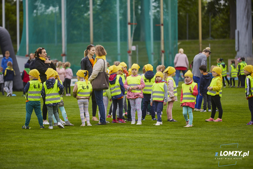 Dzień Dziecka na stadionie w Łomży - przedszkolaki