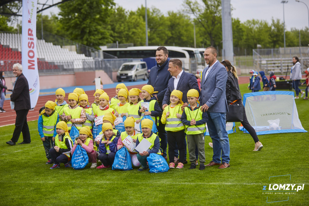 Dzień Dziecka na stadionie w Łomży - przedszkolaki