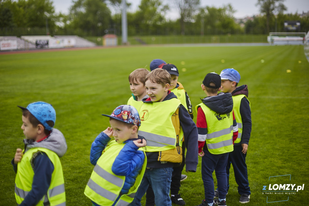 Dzień Dziecka na stadionie w Łomży - przedszkolaki