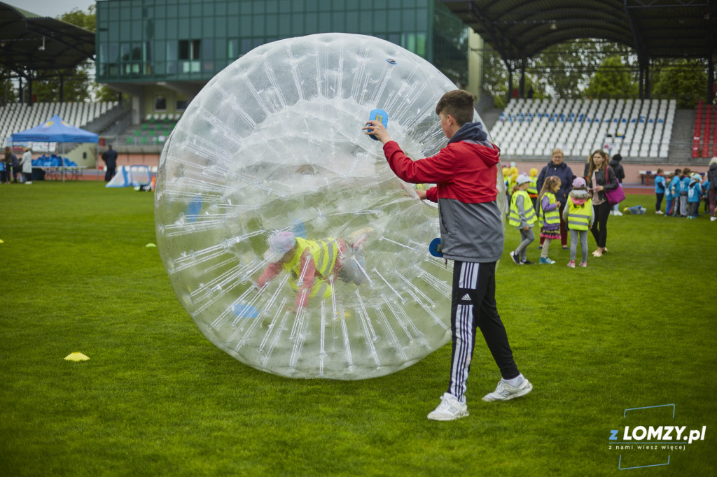 Dzień Dziecka na stadionie w Łomży - przedszkolaki