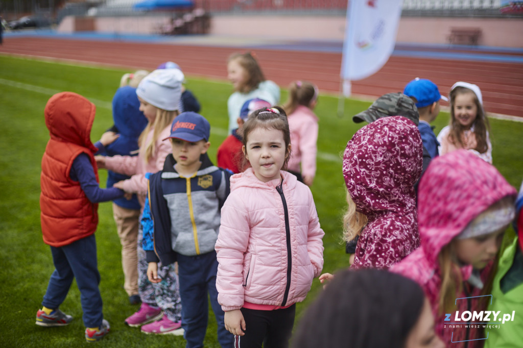 Dzień Dziecka na stadionie w Łomży - przedszkolaki