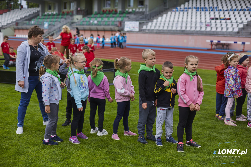 Dzień Dziecka na stadionie w Łomży - przedszkolaki