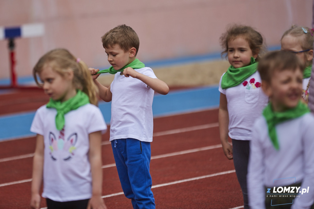 Dzień Dziecka na stadionie w Łomży - przedszkolaki