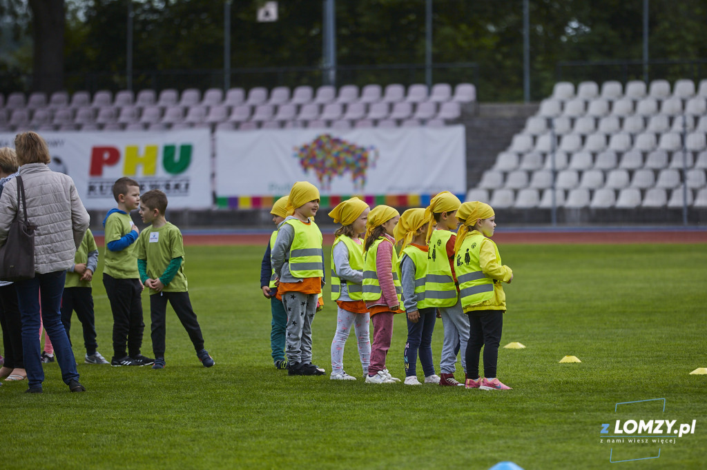 Dzień Dziecka na stadionie w Łomży - przedszkolaki