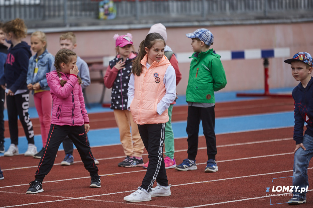 Dzień Dziecka na stadionie w Łomży - szkoły podstawoe