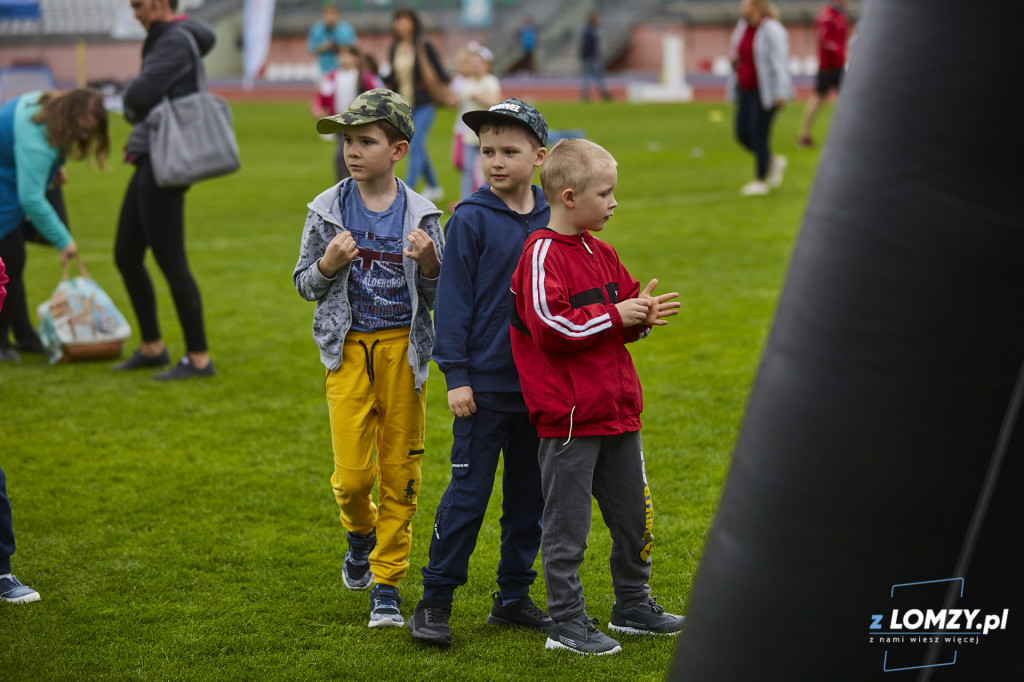 Dzień Dziecka na stadionie w Łomży - szkoły podstawoe