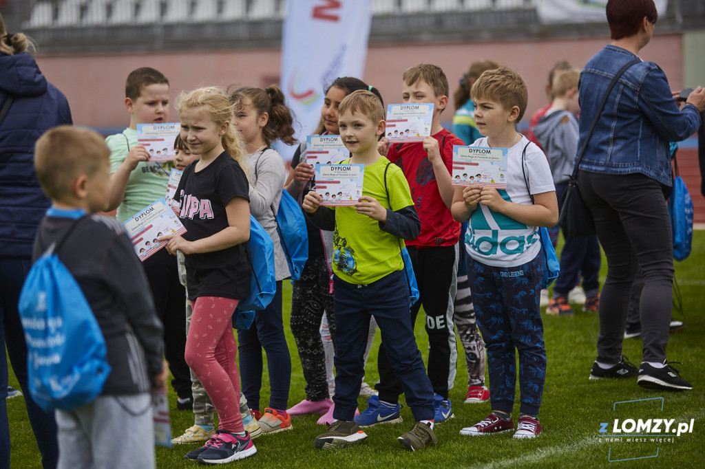 Dzień Dziecka na stadionie w Łomży - szkoły podstawoe