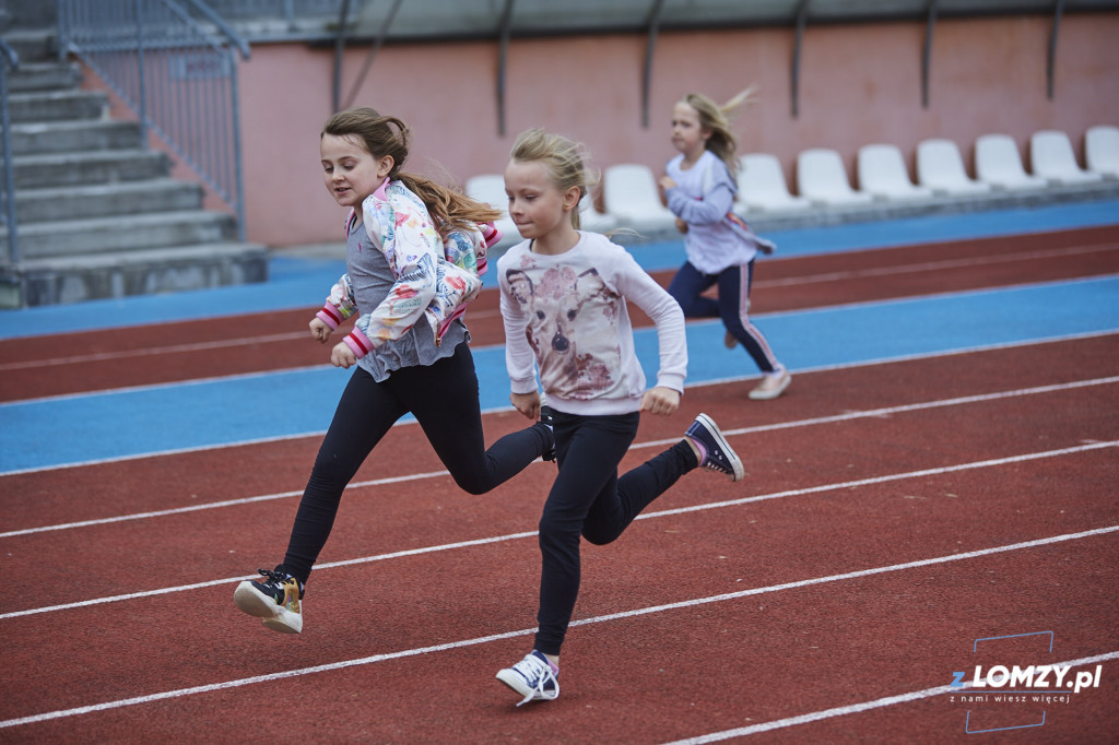 Dzień Dziecka na stadionie w Łomży - szkoły podstawoe