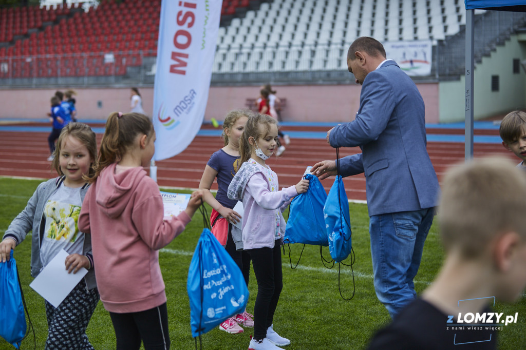 Dzień Dziecka na stadionie w Łomży - szkoły podstawoe