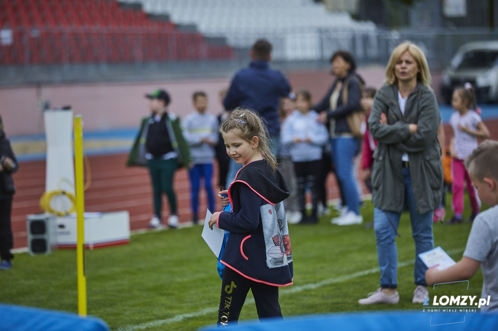 Dzień Dziecka na stadionie w Łomży - szkoły podstawoe