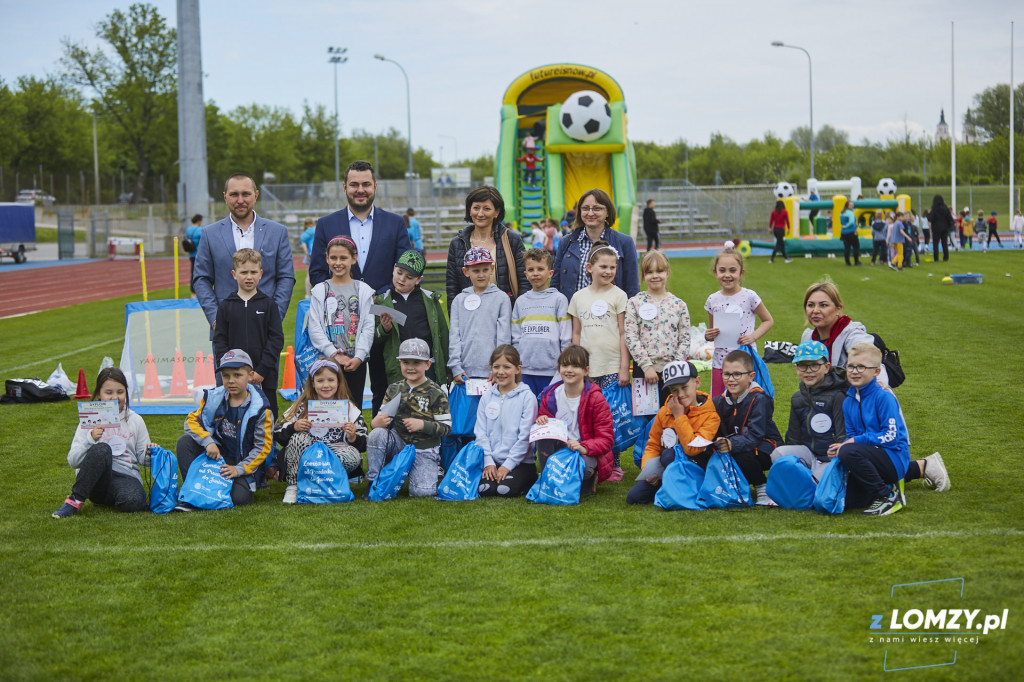Dzień Dziecka na stadionie w Łomży - szkoły podstawoe