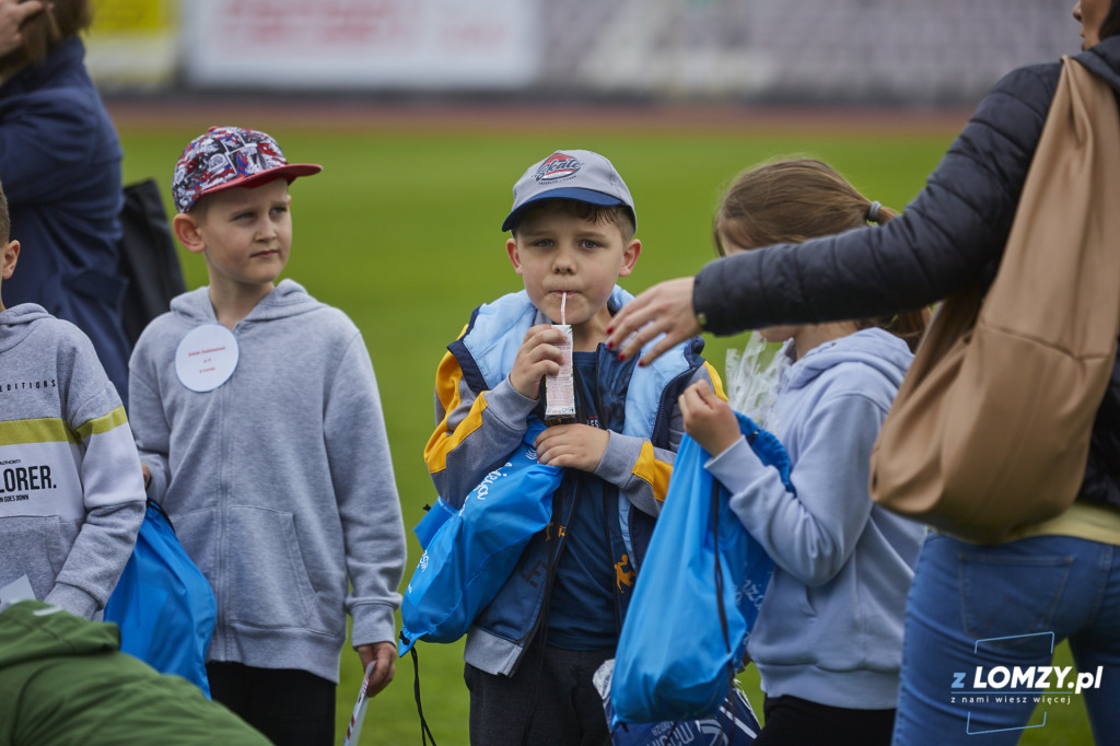 Dzień Dziecka na stadionie w Łomży - szkoły podstawoe