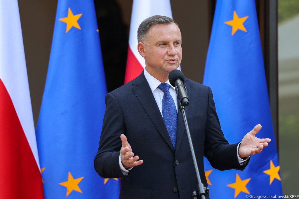 Odznaczenia od Andrzeja Dudy dla pracowników szpitala w Łomży [VIDEO i FOTO]