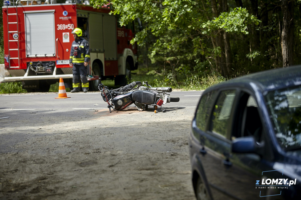 Motocyklista w szpitalu po zderzeniu z osobówką [FOTO]