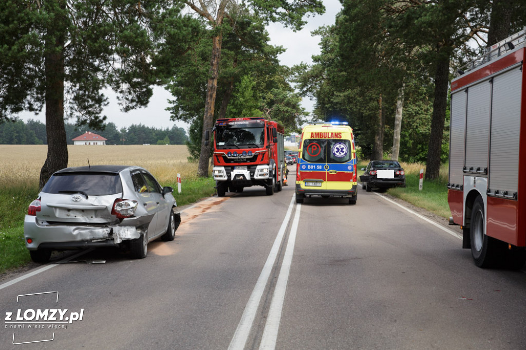 Podgórze: 4 osoby ucierpiały w wyniku zderzenia pojazdów [FOTO]