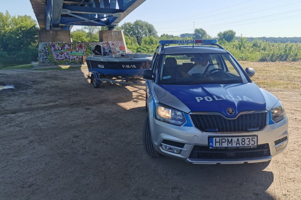 11 nietrzeźwych osób nad wodą! Policja apeluje o ostrożność [FOTO]