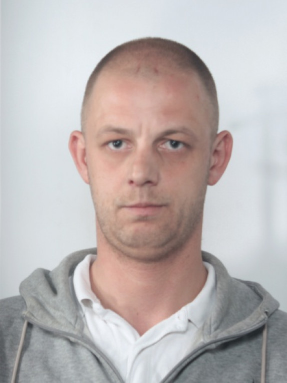 Oto oszuści poszukiwani przez Podlaską Policję [FOTO]
