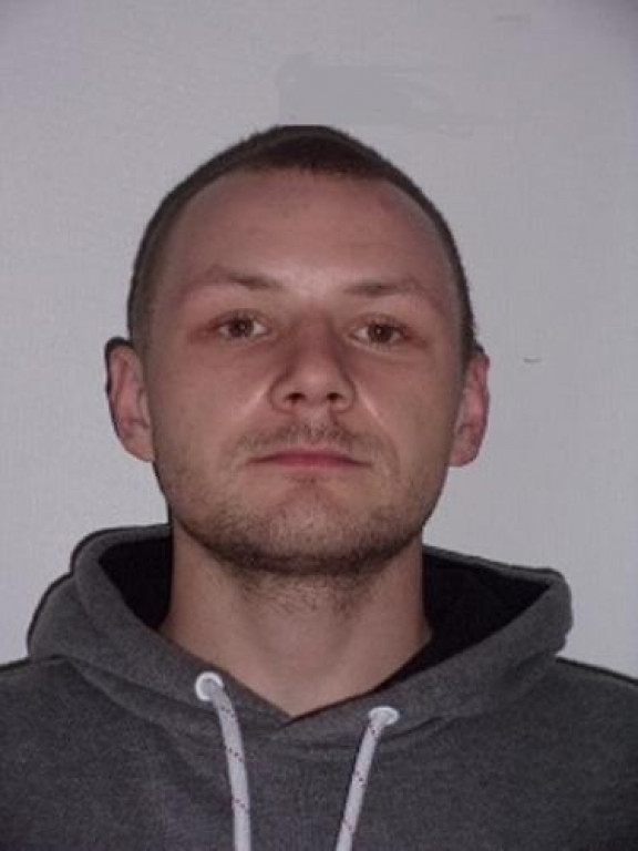 Oto oszuści poszukiwani przez Podlaską Policję [FOTO]