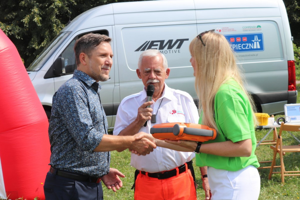 Defibrylator dla Łomży [FOTO]