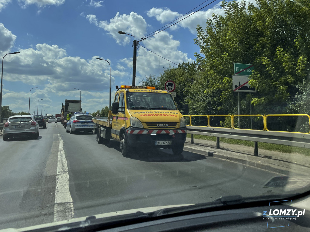 Horror na Zjeździe! Ogromne korki przez ciężarówkę! [FOTO]