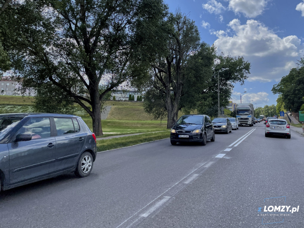 Horror na Zjeździe! Ogromne korki przez ciężarówkę! [FOTO]