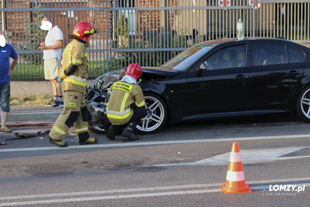 Pijany? Kierowca BMW spowodował wypadek na Przykoszarowej [FOTO]