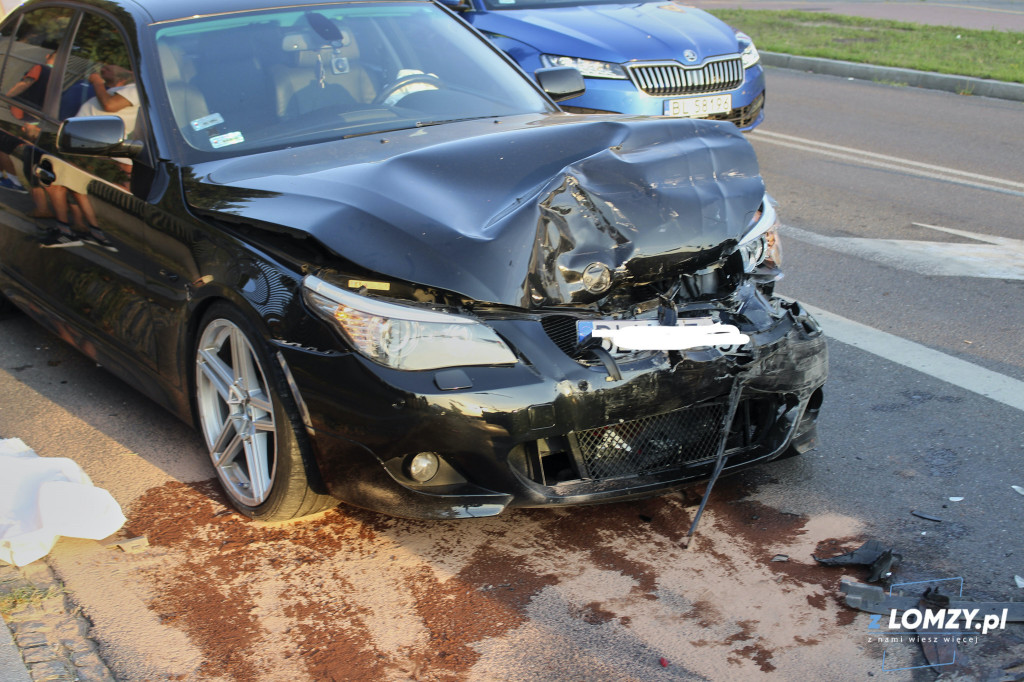 Pijany? Kierowca BMW spowodował wypadek na Przykoszarowej [FOTO]