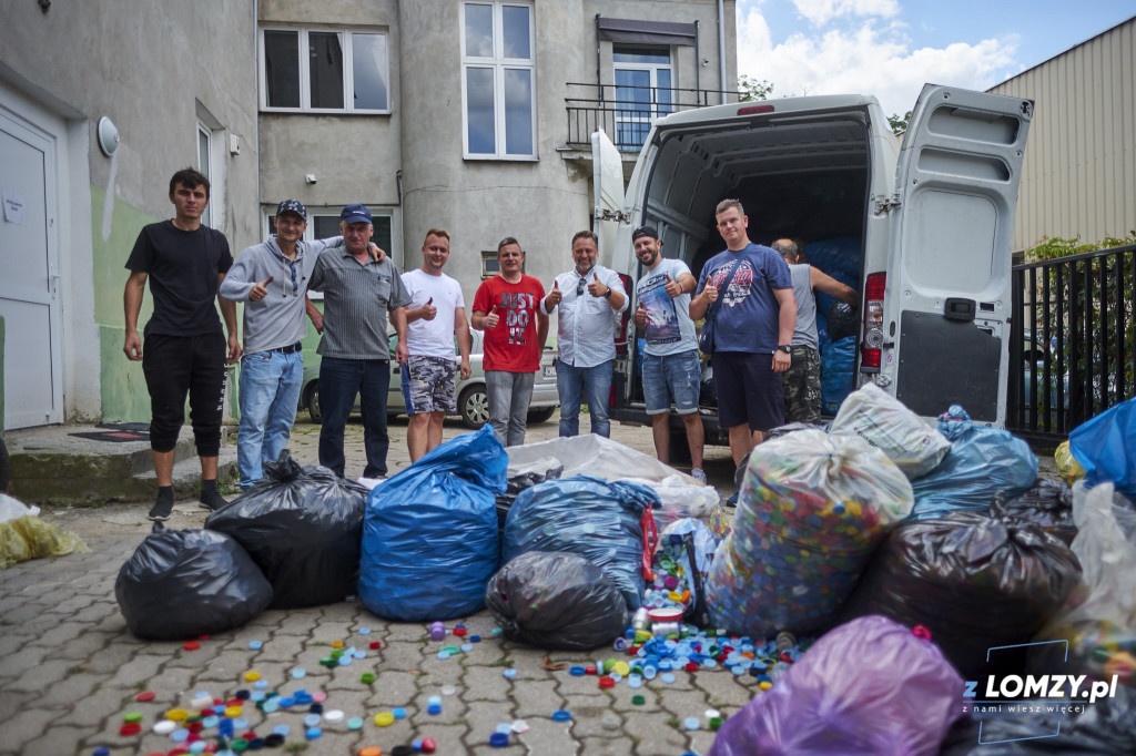 1720 kg nakrętek dla chorego Eryka! To nie koniec! [FOTO]