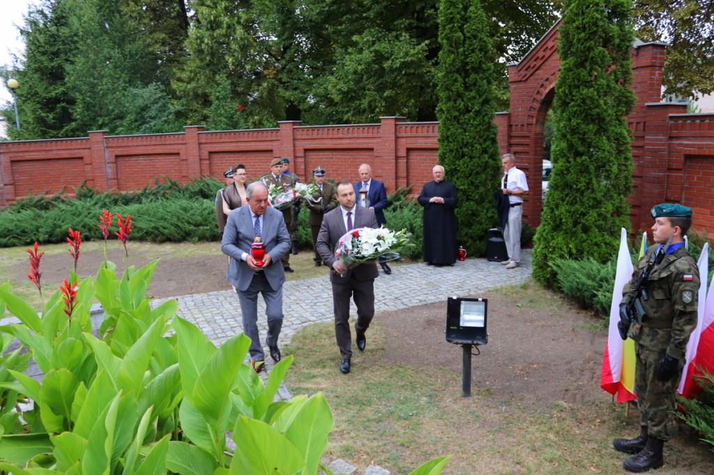  Łomża pamięta o Powstaniu Warszawskim [FOTO]