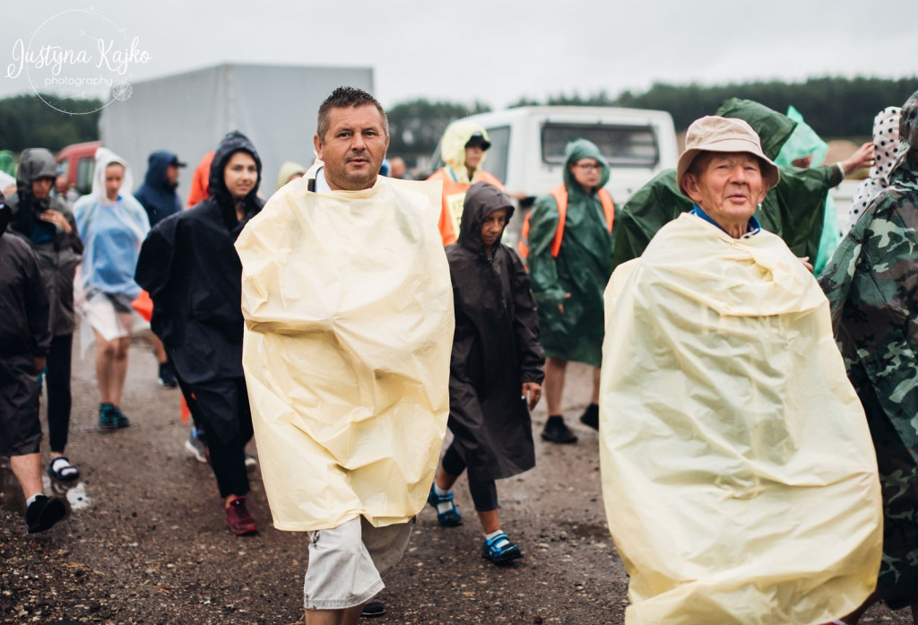 Ruszyli z Łomży w drogę do Maryi [FOTO]